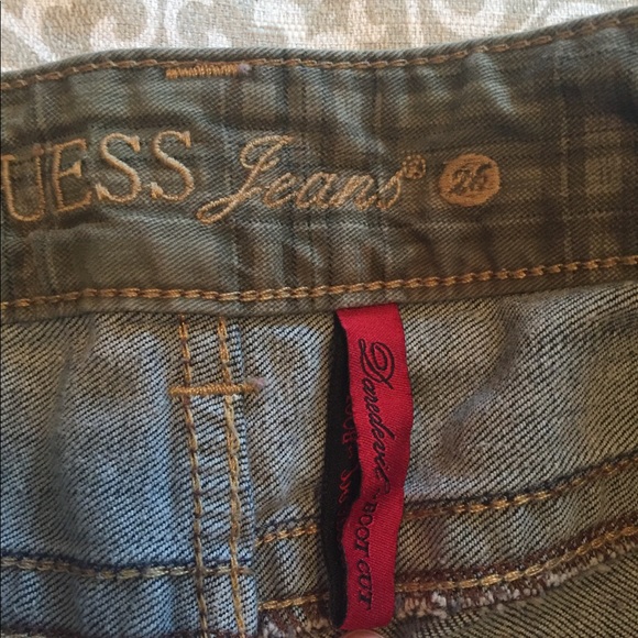 Guess Medium Wash Boot Cut Jeans SZ 26 Waist - Picture 2 of 6